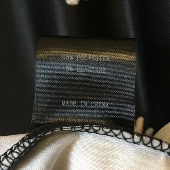 Black Sleeveless Pink and White Crane Tank Top - Picture 8 of 12